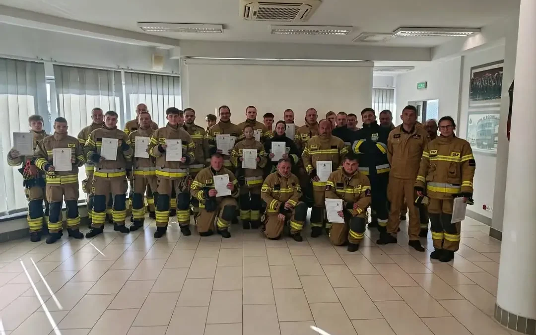 34 nowych strażaków ratowników zasili jednostki w powiecie bocheńskim
