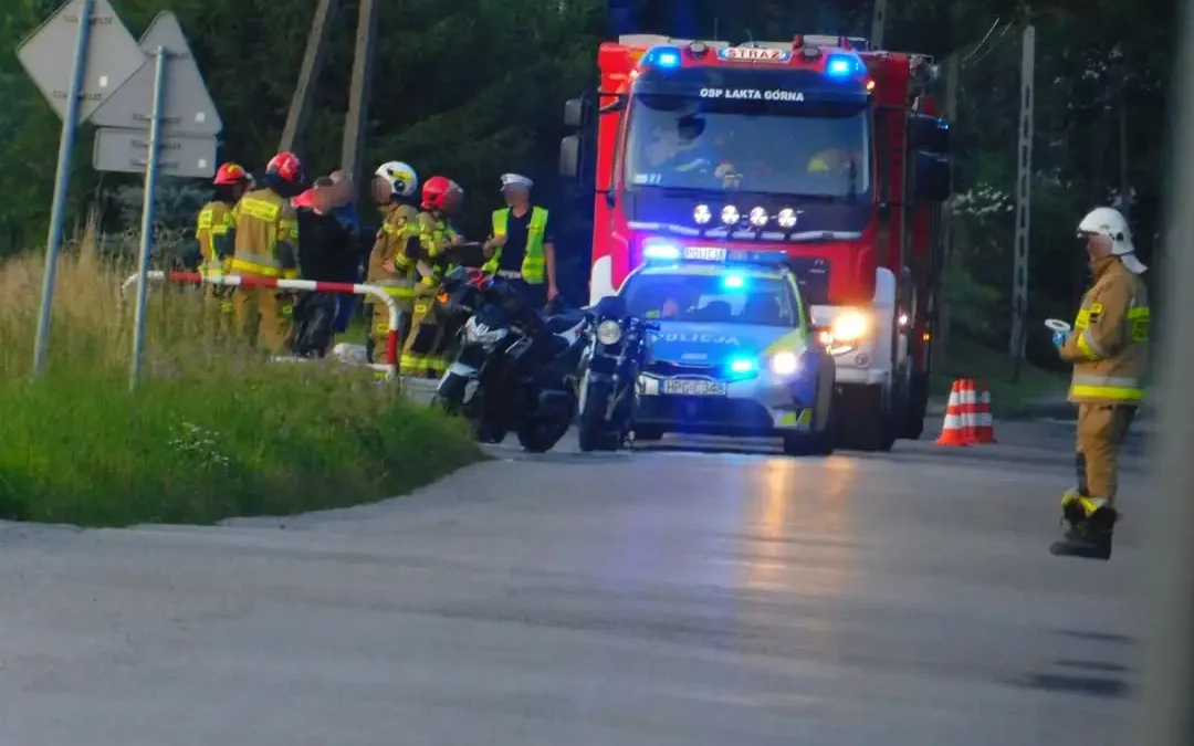 Zdarzenie drogowe w Łąkcie Górnej – motocyklista bez obrażeń