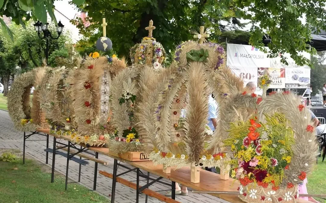 Jarmark „Wiśnickie Specjały” 15 sierpnia – tradycja, muzyka i zabawa w Nowym Wiśniczu