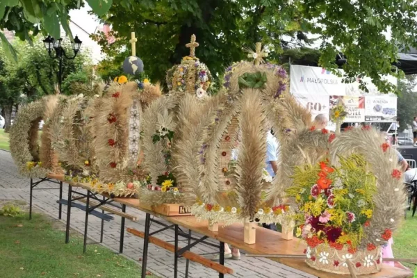 Jarmark „Wiśnickie Specjały” 15 sierpnia – tradycja, muzyka i zabawa w Nowym Wiśniczu