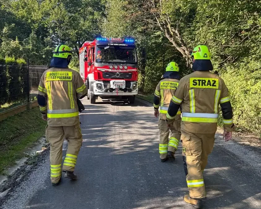 Interwencja OSP Łapanów: wyciek gazu w Chrostowej