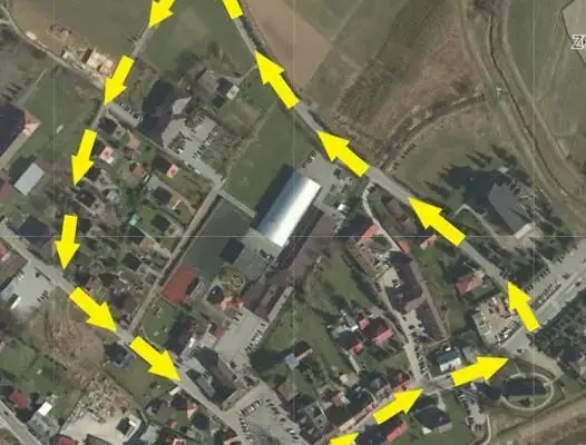 Utrudnienia w ruchu wokół Rynku w Łapanowie podczas Dożynek Gminnych