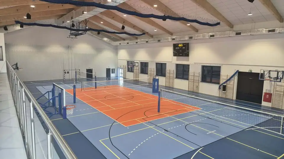 Nowa hala sportowa w Łapanowie gotowa do użytku