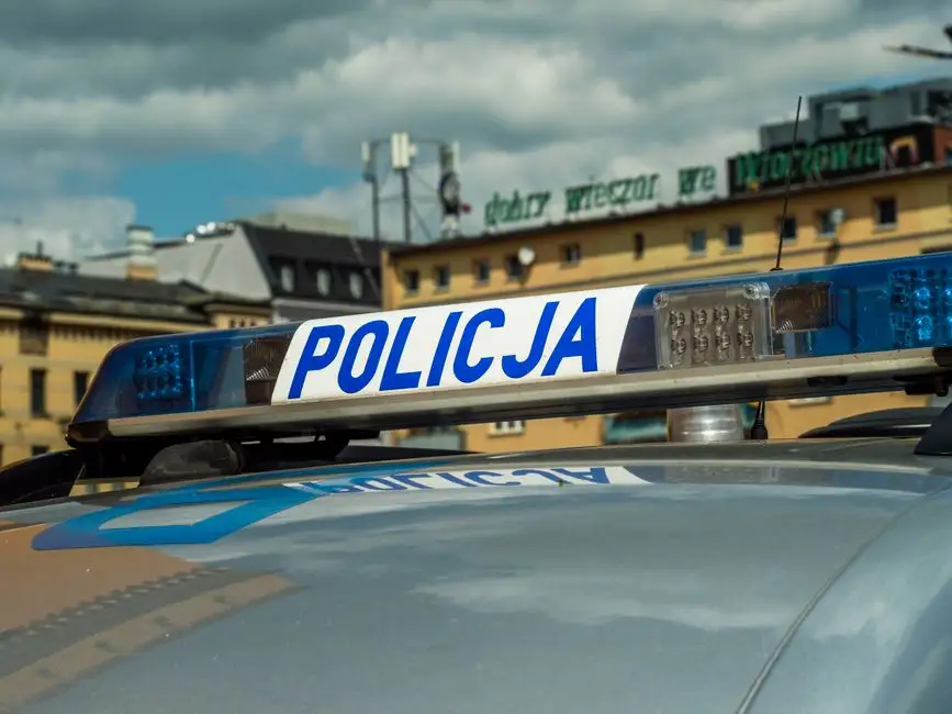 Nowy radiowóz dla policji w Bochni – pochodzi z przepadku mienia