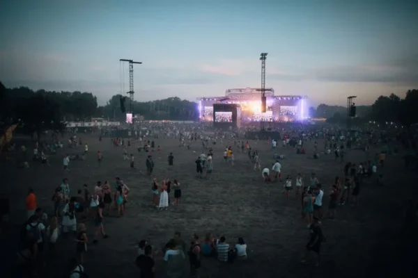 733. urodziny Żegociny: koncert zespołu Perfect już dziś na stadionie Beskidu