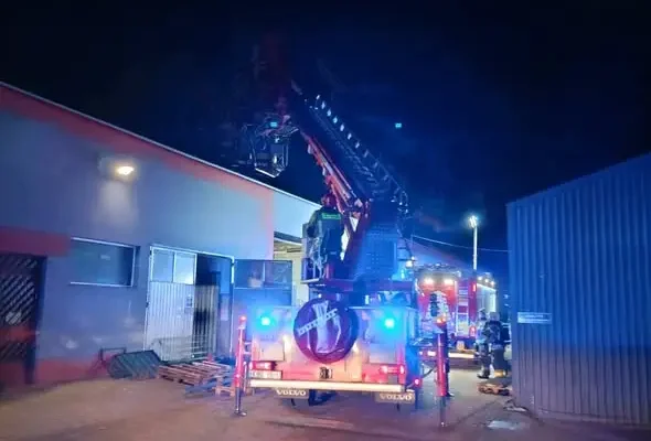 Pożar na terenie firmy produkcyjnej w Bochni przy ul. Gazowej