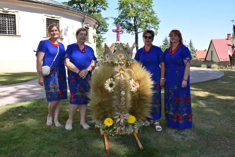 Dożynki Województwa Małopolskiego w Krakowie – Gmina Nowy Wiśnicz z KGW Kobylanki