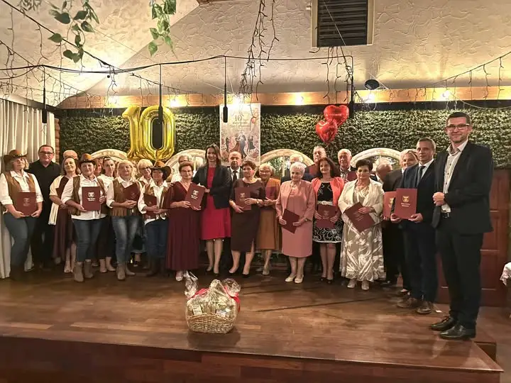 Klub Seniora „Bez Ograniczeń” w Rzezawie świętował 10-lecie