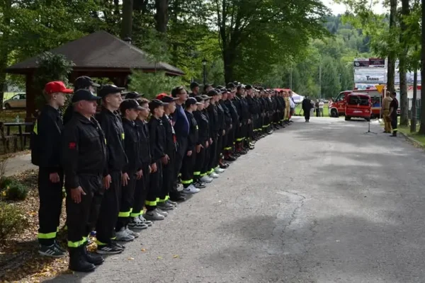 Gminne zawody sportowo-pożarnicze w Trzcianie – OSP Trzciana na podium
