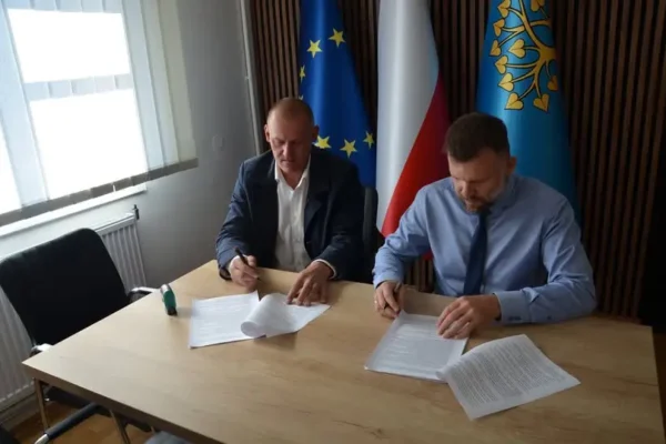 Lipnica Murowana: rusza IV etap budowy ciągu pieszo-rowerowego przy DW 966