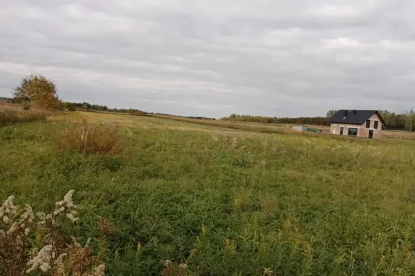 Gmina Rzezawa przypomina o terminie wpłaty wadium na III przetarg działki w Rzezawie