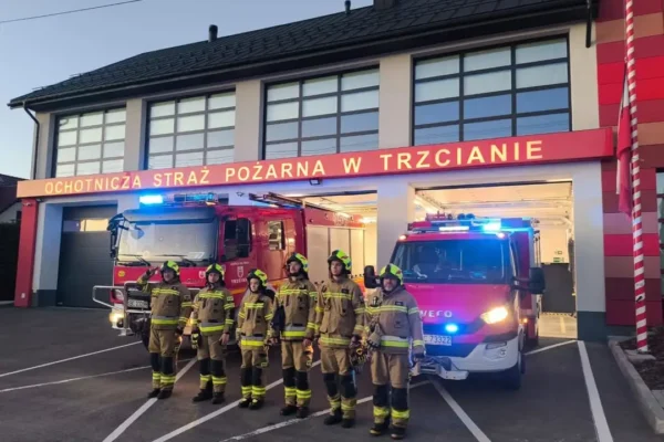 Strażacy z Trzciany oddali hołd kolegom z Niska